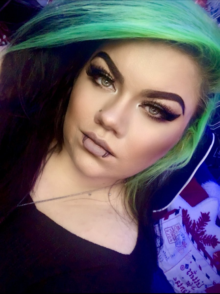 🖤 𝙍𝙤𝙭𝙭𝙞𝙚 𝙏𝙤𝙭𝙭𝙞𝙘 💚 tweet media