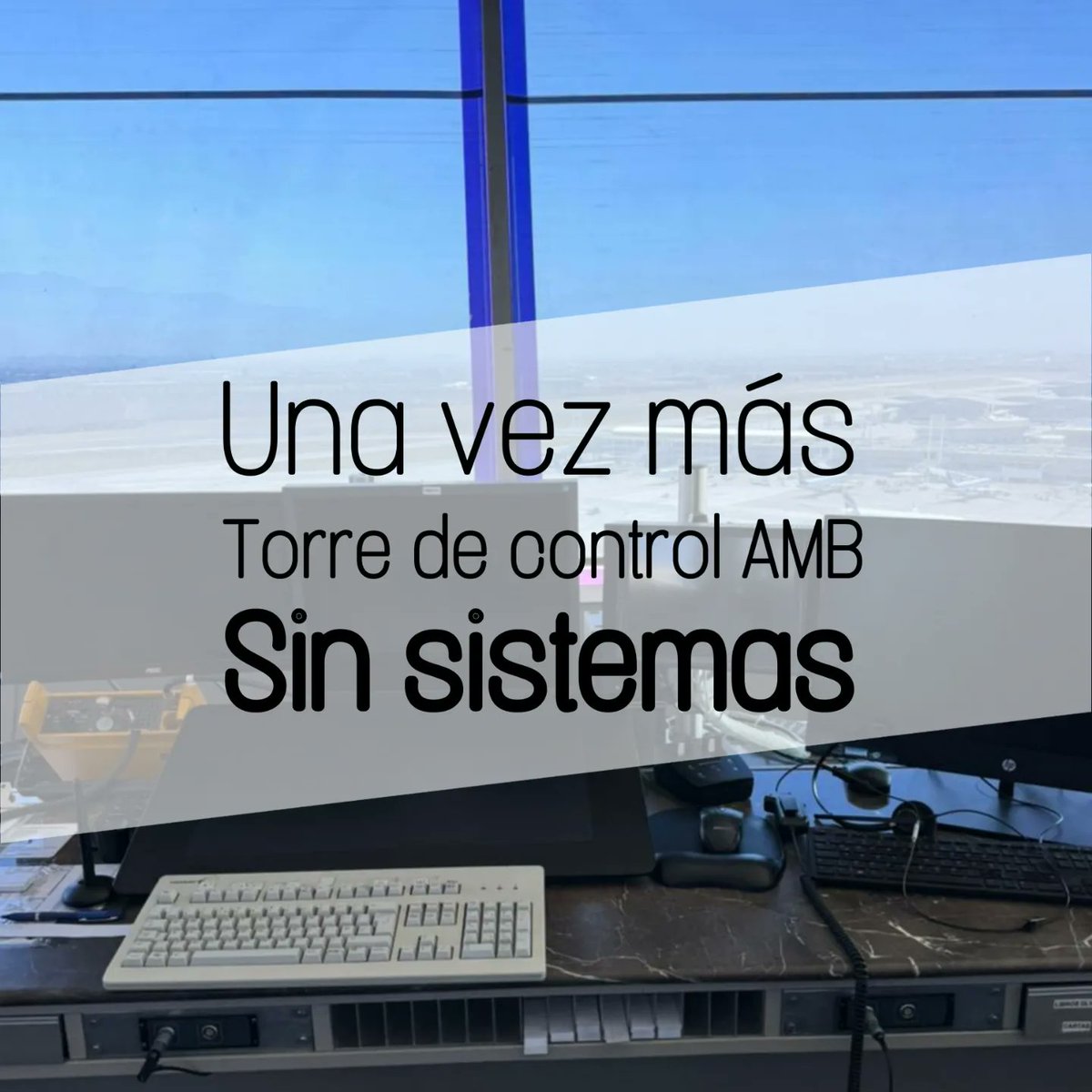 ColegioATCChile's tweet photo. Nuevamente se cayeron los sistemas de la torre de control por 30 minutos (11:09 AM) los ATC continuaron sus labores con un equipo portátil de emergencia.
Al dejar de funcionar los equipos de energía, los equipos electrógenos de respaldo no son capaces de garantizar la operación. https://t.co/hADo9hRziI