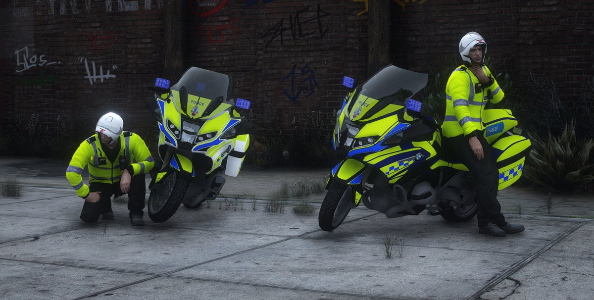 DevonCountyRP's tweet photo. Our Roads Policing Team has had a massive increase in budget recently to #Fictional https://t.co/vXfkd1HRiM