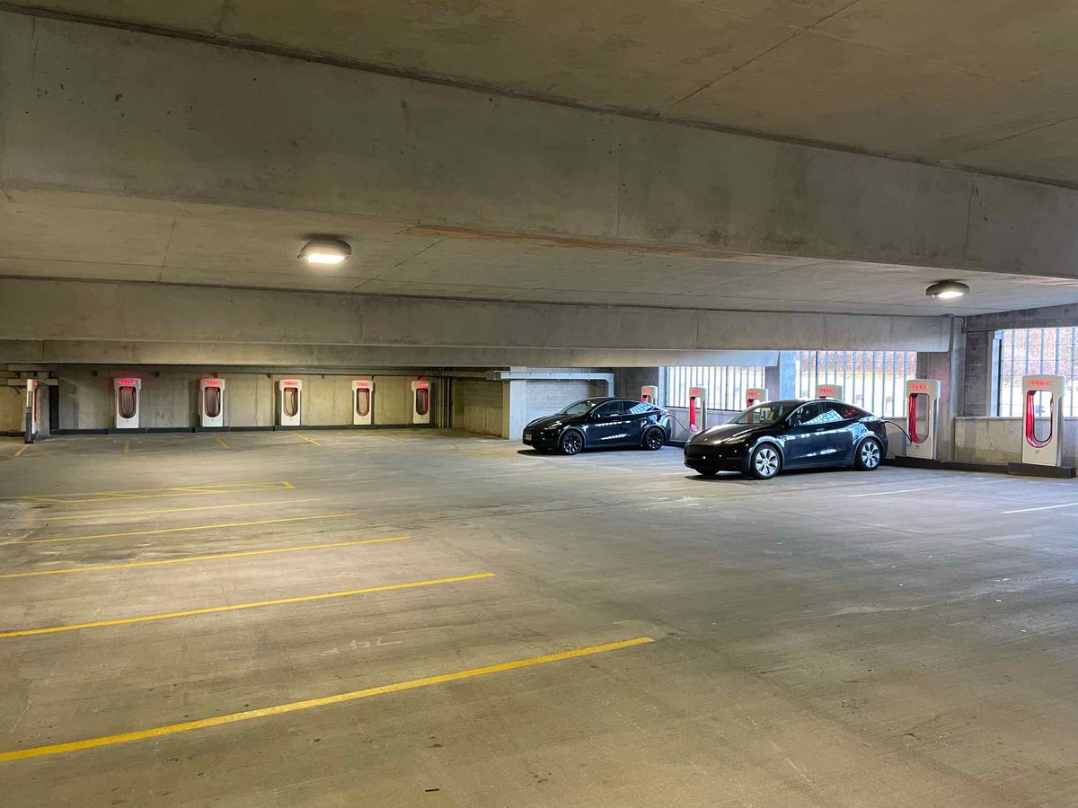 TeslaCharging's tweet photo. New Tesla Supercharger: Owings Mills, MD (12 stalls) 
https://t.co/U8MNTUhaLc https://t.co/KROlwcsng2