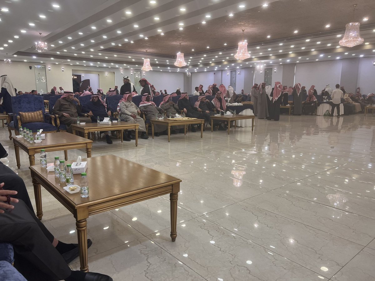 احتفل الأستاذ:عبدالله عبدالعزيز الهبدان مساء هذا اليوم بزفاف كريمته الى الشاب:إبراهيم حمد العبدالوهاب،وذلك قي قاعة سفانه للاحتفالات بمحافظة المجمعة.الف الف مبروك والله يجمع بينهم بخير
#المجمعة #الهبدان #العبدالوهاب #الفيحاء #سدير