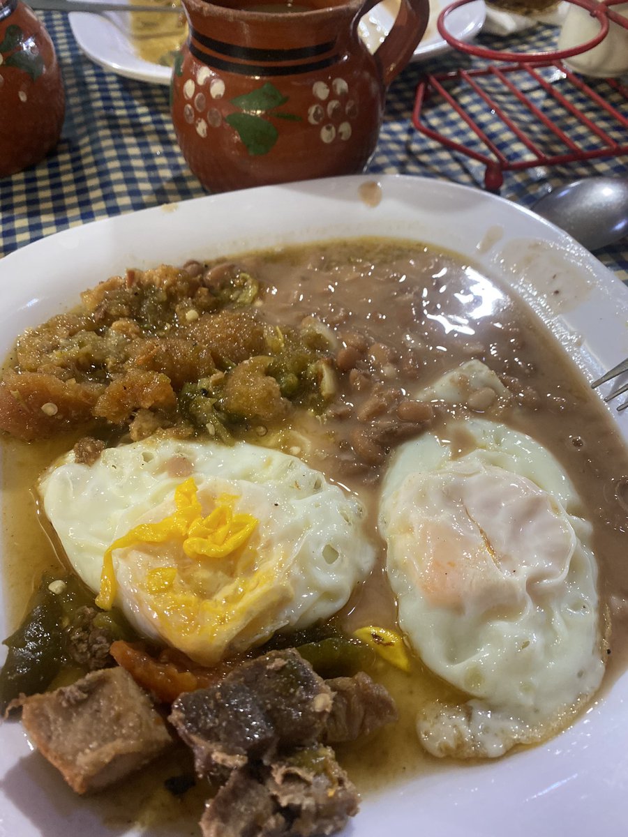MariaMoralesPri's tweet photo. En la tierra de mi amigo @Jayupgro  
#LaCabaña #BonitoJueves https://t.co/4eaRZCLSx9