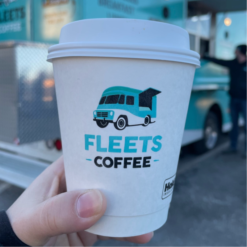GOExpansion's tweet photo. #MapleGO: Giving away hot drinks! Remember to grab a free coffee or tea from 5:30am to 9:30am on January 9 as we celebrate customer appreciation day!
#MetrolinxFYI @GOtransitBR