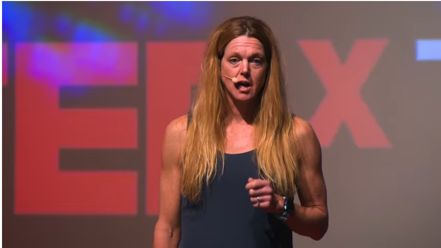JulesLSimon's tweet photo. I can't rewind time, but I can shout from the rooftops that every woman in triathlon and endurance sports should check out this TED Talk: Women Are Not Small Men by Dr. Stacy Sims.  Enjoy, xo 😘

https://t.co/YRBtcvZNA6 https://t.co/7guURwOzN9