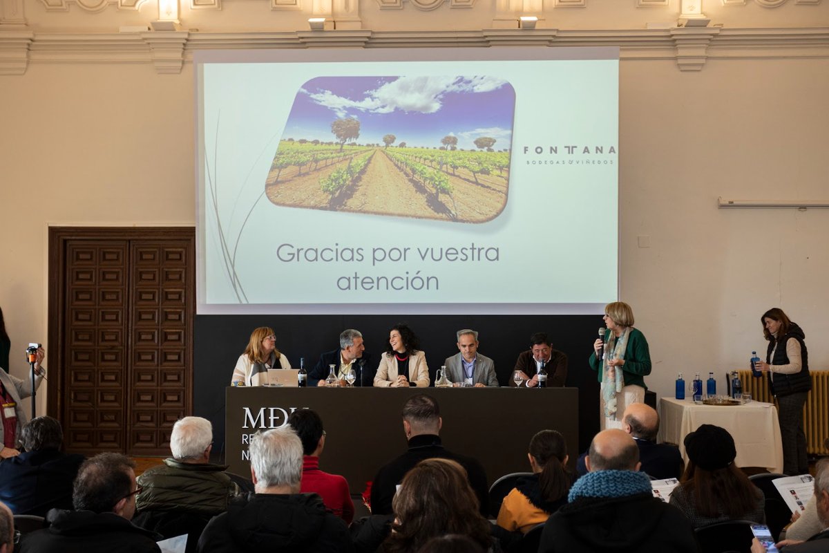 🆕🍷#DOUclés News | IX Jornada Técnica de #Sostenibilidad. Desde la importancia de la plantación del #viñedo hasta el ejemplo de Bodegas y Viñedos Fontana. La sostenibilidad va más allá del medio ambiente, abarcando aspectos sociales, económicos y éticos.

tecnovino.com/ix-edicion-de-…