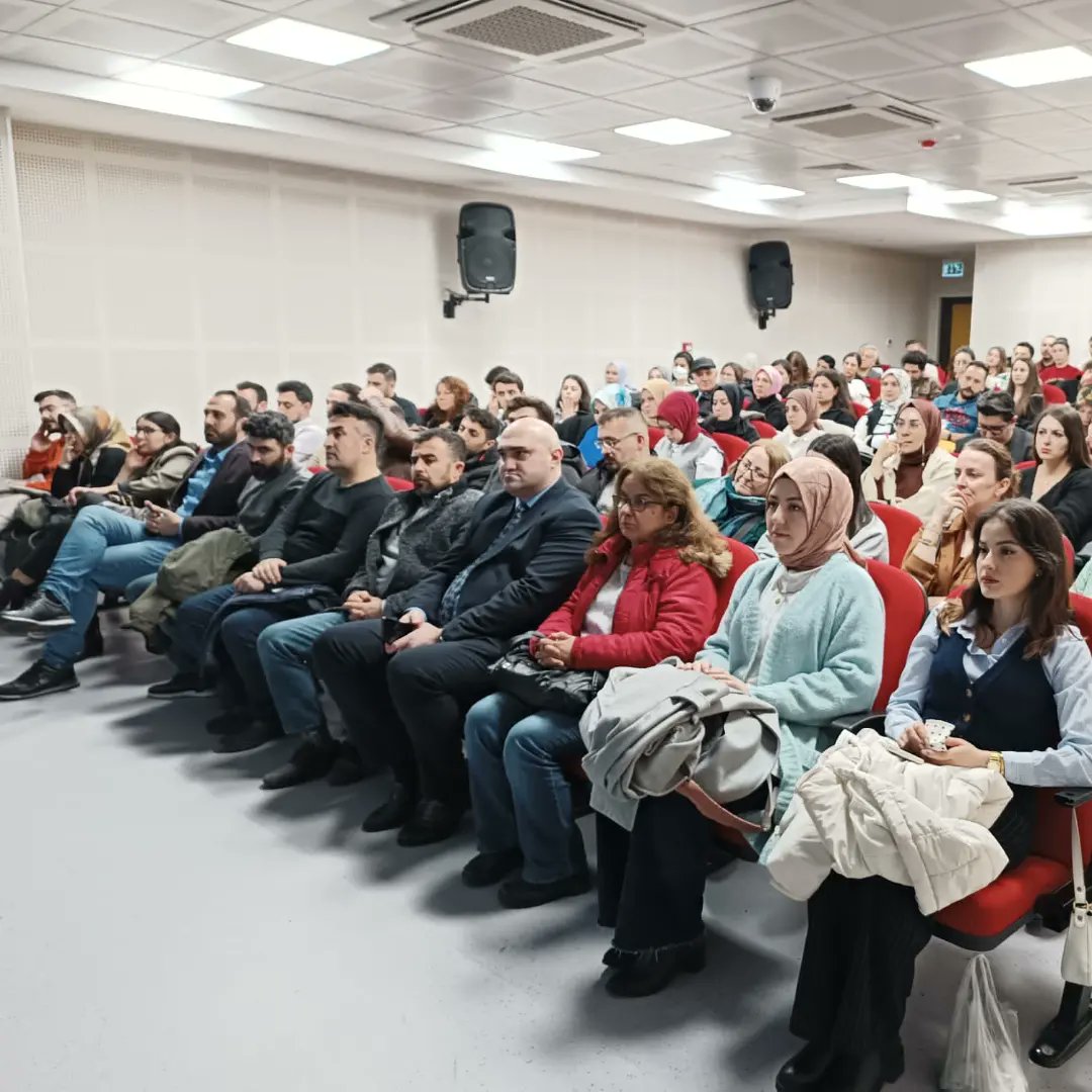 BagcilarBilsem's tweet photo. 2024 Yılı BİLSEM Tanılama Süreciyle ilgili Bağcılar İlçesindeki ilkokulların müdür yardımcıları ve rehber öğretmenleri ile bilgilendirme toplantısı yapıldı.
@BilsemMeb @tcmeb  @BagcilarMem @istanbulilmem @TC_Bagcilar @19_mstfylmz @abdullahucgun33 https://t.co/5eeMKvKYP8