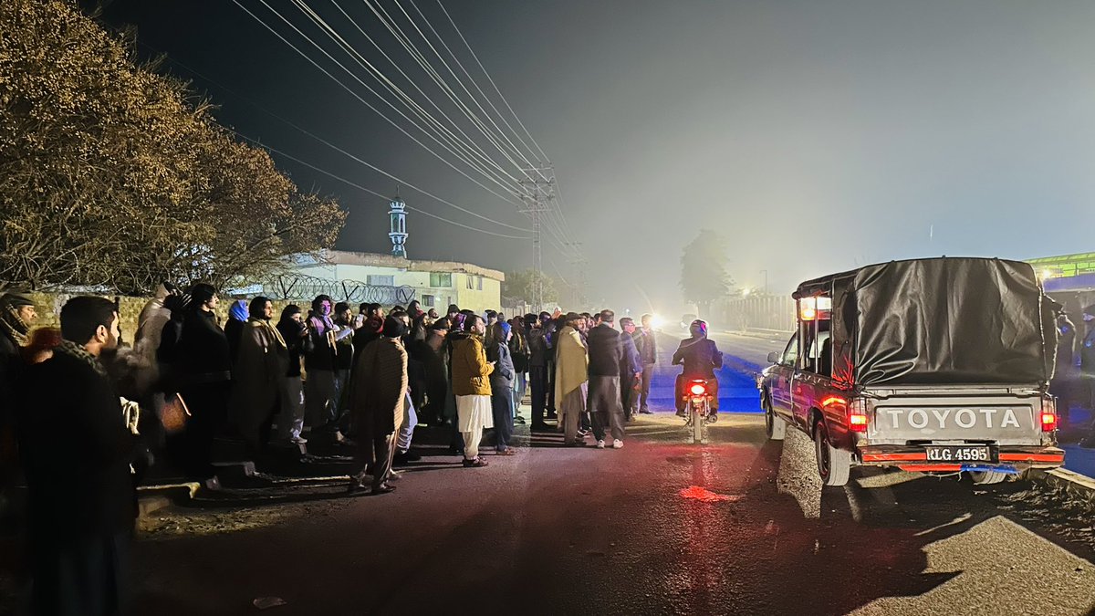 Pashteenidrees1's tweet photo. #PTM chief @ManzoorPashteen re arrested again from the premises of Adiala jail and moved to unknown place .
This is utter shameful.
 #ReleaseManzoorPashteen https://t.co/9hnwt6FAX2