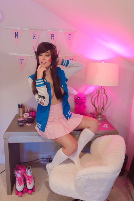 D is for https://t.co/WEdz3CsUb9!! 💖  I&rsquo;ve done TONS of versions of https://t.co/WEdz3CsUb9 - she&rsquo;s so<a href="/tag/cosplay"class="tags"><span>#cosplay</span></a><a href="/tag/dva"class="tags"><span>#dva</span></a><a href="/tag/nerfthis"class="tags"><span>#nerfthis</span></a>