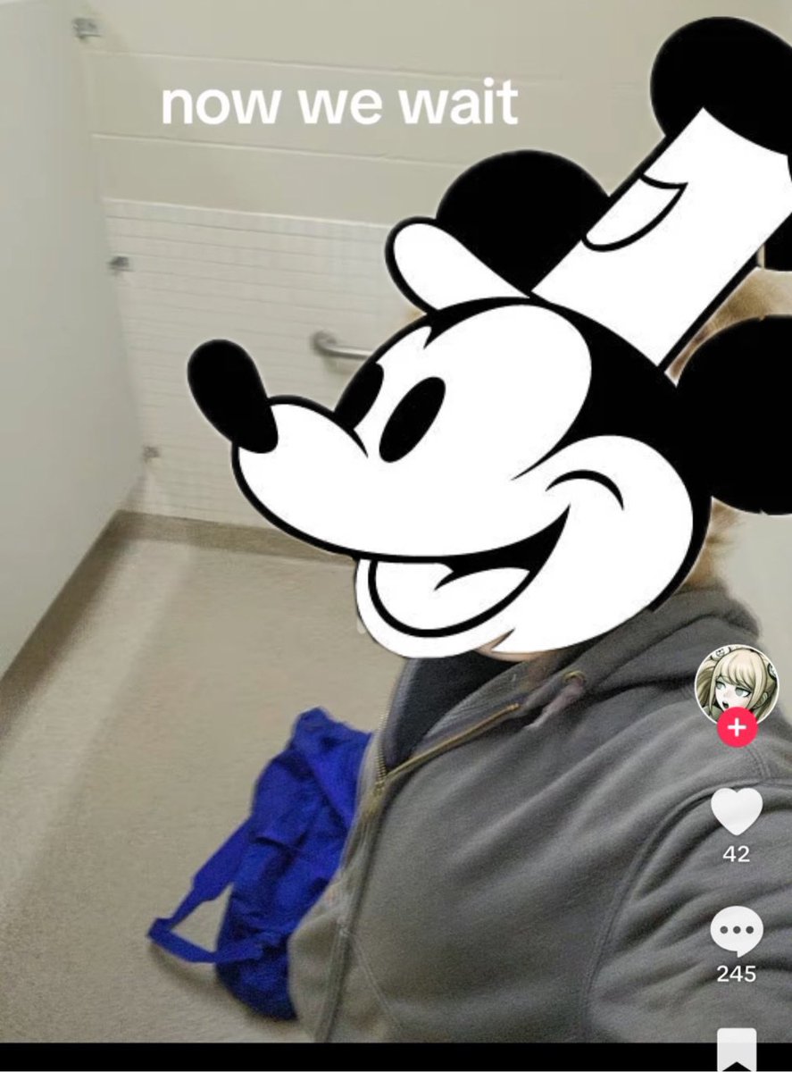 Richard Harambe (@doc_chimpanzee) on Twitter photo 