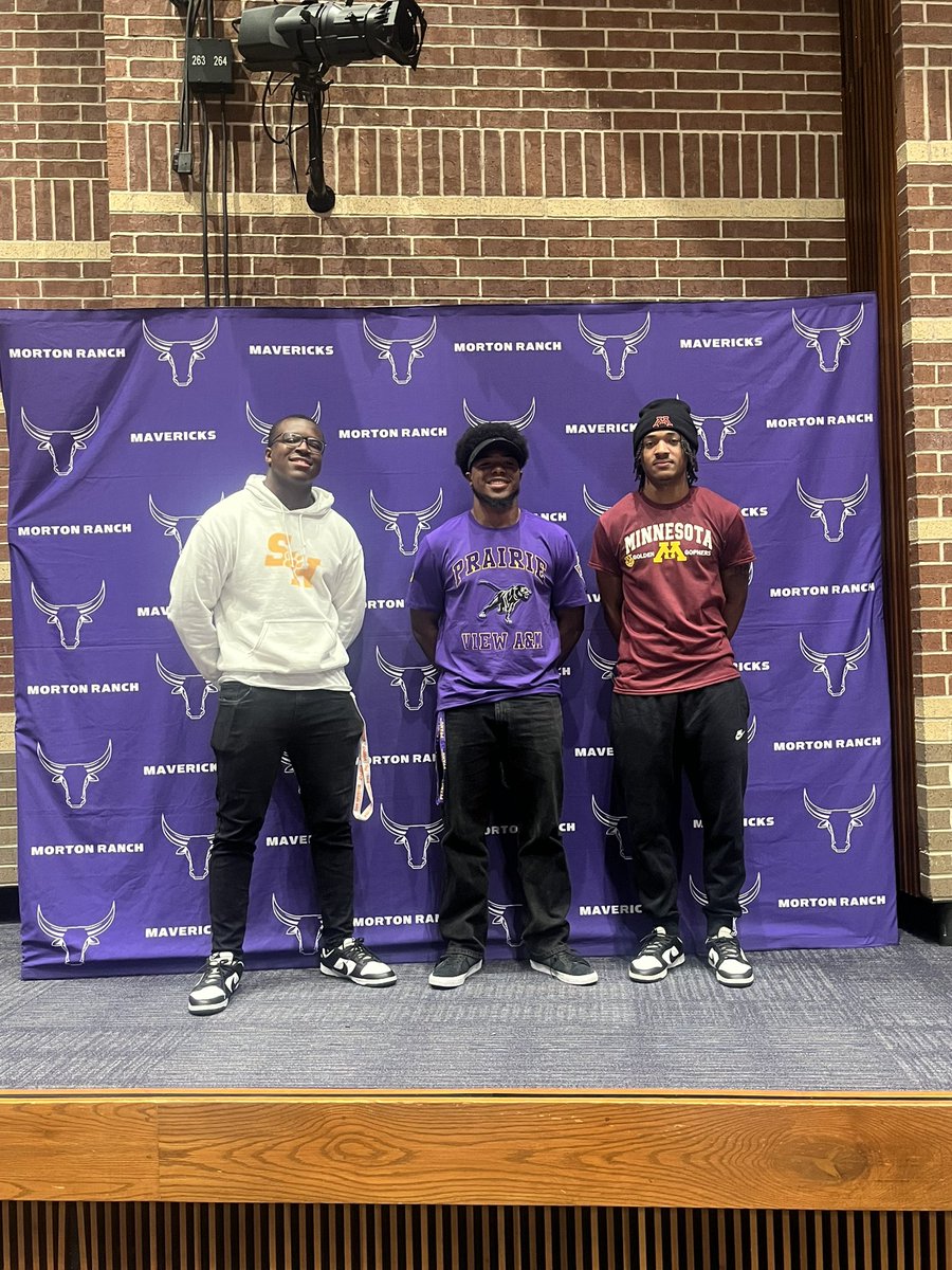 MRHS_MavsFTB's tweet photo. Congratulations to our signees! We are extremely proud them! We know they will do great things for @BearkatsFB @GopherFootball @PVAMU_Football @DeanFord_32 @mik3gerald @D1_bound_hall28 #BePurpleBeProud #ItsTheMaverickWay #MaverickFootball https://t.co/SzMx1y5UL4