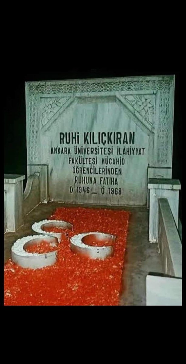 Bu dava bedel ödeyenlerin bizlere emanetidir .
Namus gibi , ar gibi .