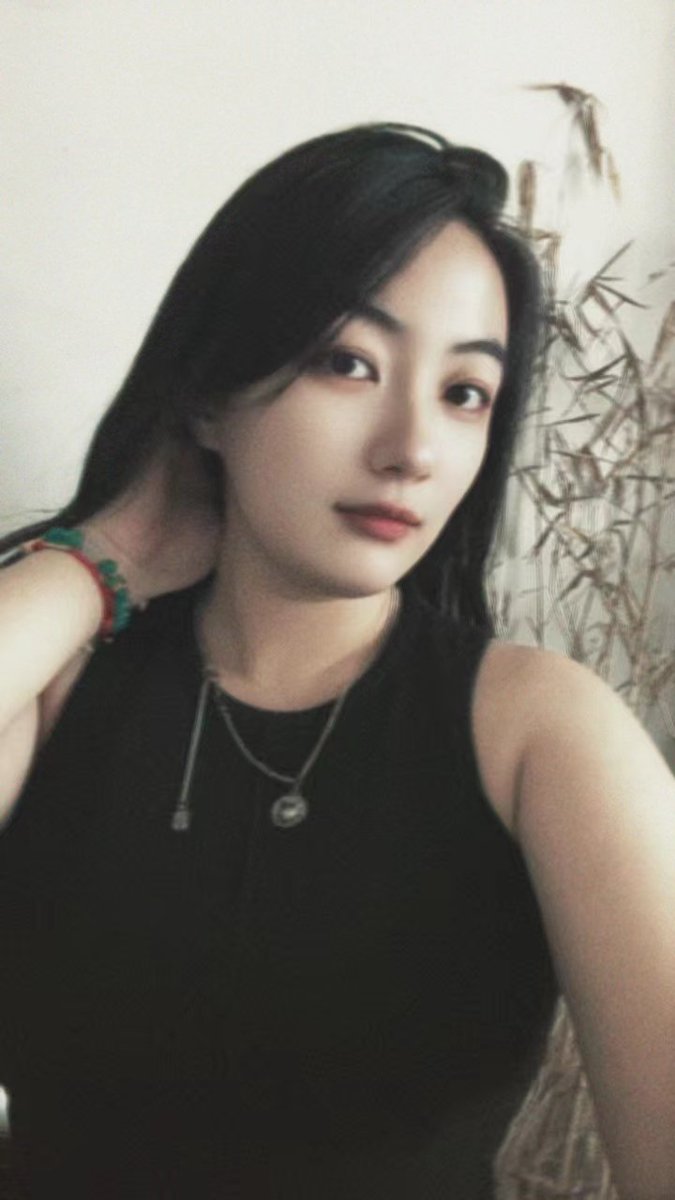 skilled42448626's tweet photo. @qwerty24260 张雪妍亲妈，狗儿子的鸡巴离不开你🥵🥵🥵 https://t.co/vZzABGqnhn