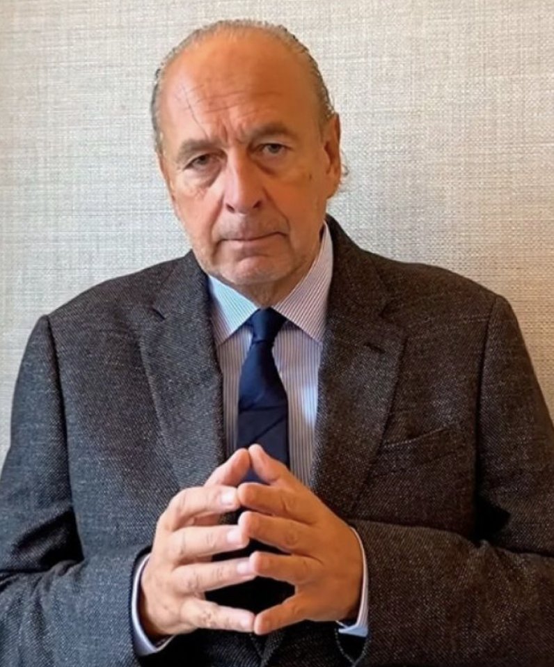 BunkerMilei's tweet image. 🚨Porque José Luis Manzano amigo de Massa y su ex pareja Alejandra Massilo aparecen en la agenda de Epstein?

es.scribd.com/doc/257106594/…
PAGINA 47.