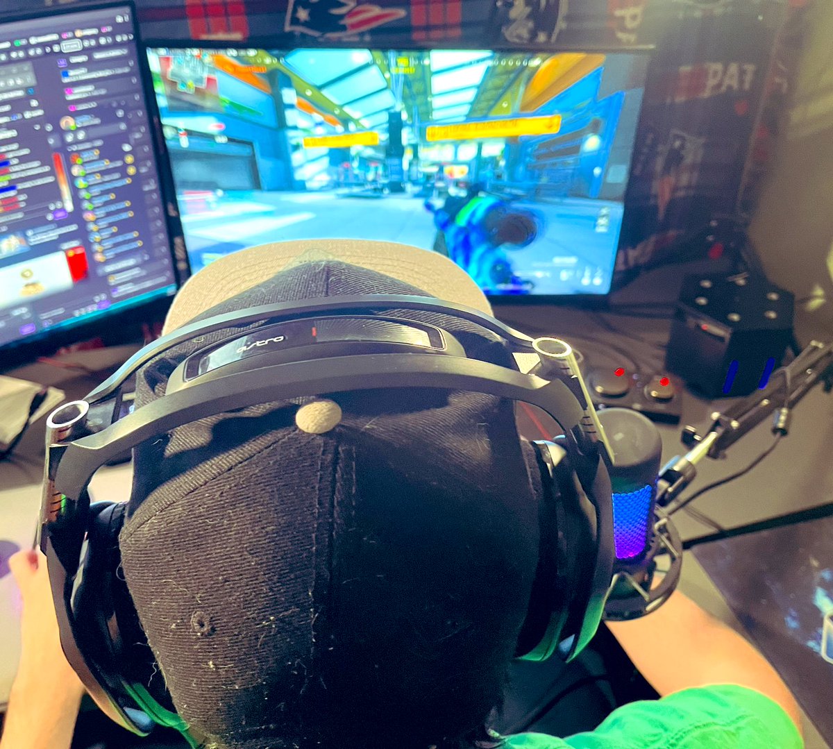 GameScentAi's tweet photo. Smell the gunfire💥
#GameScent #SmellReality #CES2024 #gamer https://t.co/Q675T9lzJf