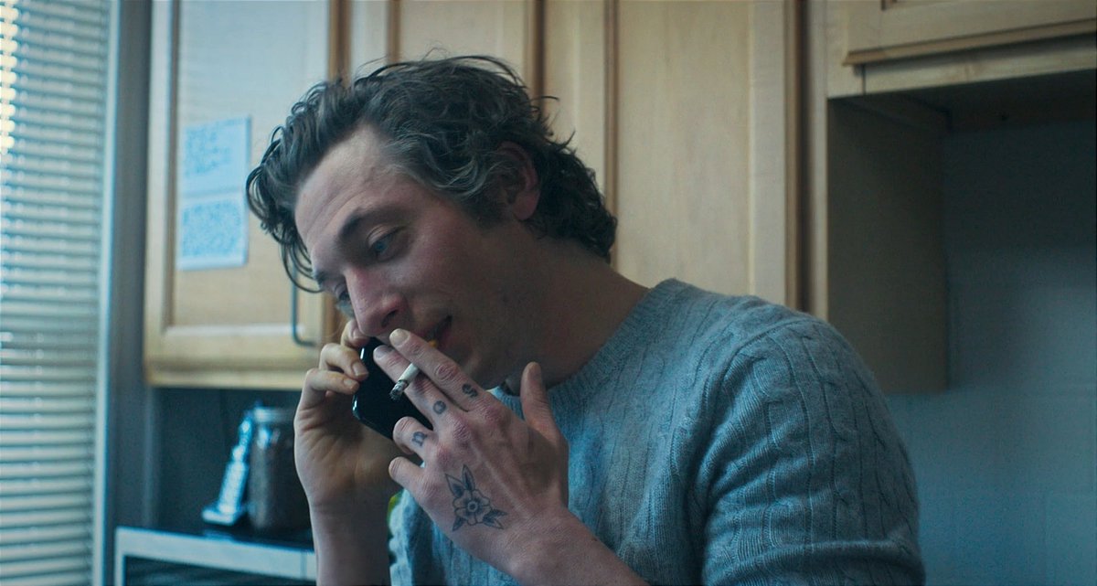 jeremy allen white smoking cigarettes in 'The Bear' . . . #jeremyallenwhite #thebear #smoking #cigarettes #smoke jeremy allen white cigarette brand