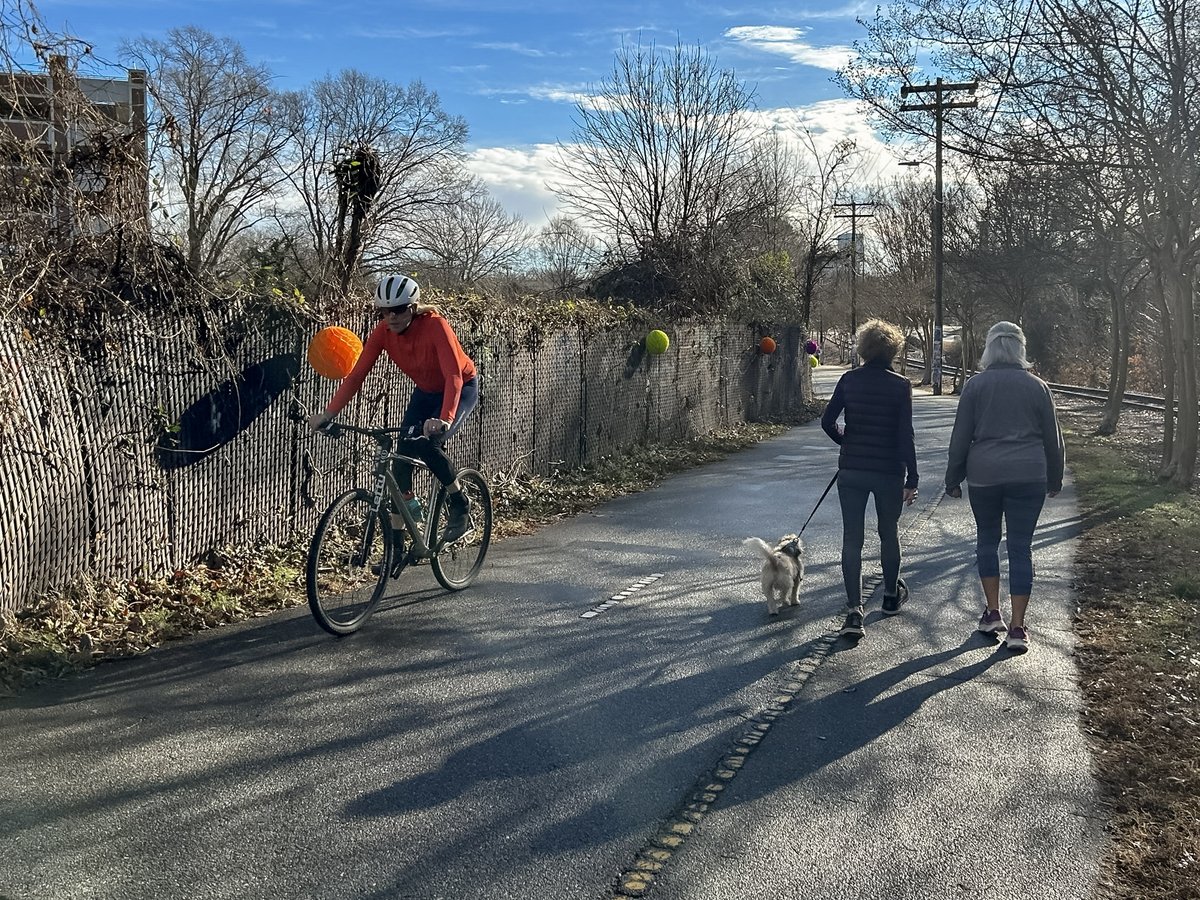 CarrboroGov's tweet photo. Friday, JAN 5 is Libba Cotten Day!
🎉8:15AM Bike ride to #LibbaCotten Mural & back via Libba Cotten Bikeway
🎉9AM Proclamation by Mayor Foushee (w/music & refreshments)
Celebrate with us or visit one of the spots in #Carrboro honoring Libba Cotten!
ℹ️https://t.co/8GC6z7YNPm https://t.co/kOeJLsdUx7