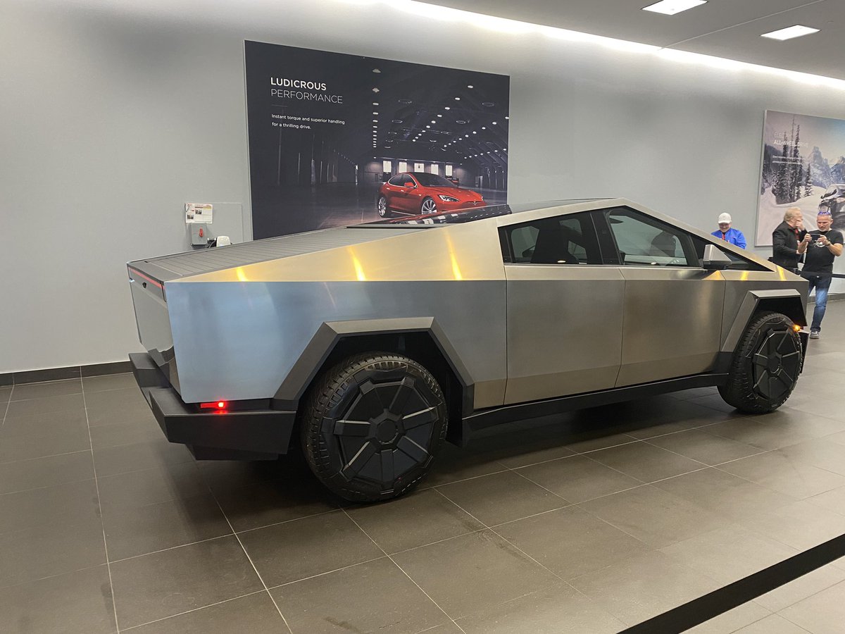 TeslaOwnersWR's tweet photo. Don’t be shocked to see deliveries in the 3rd Quarter https://t.co/nlbU942M6i