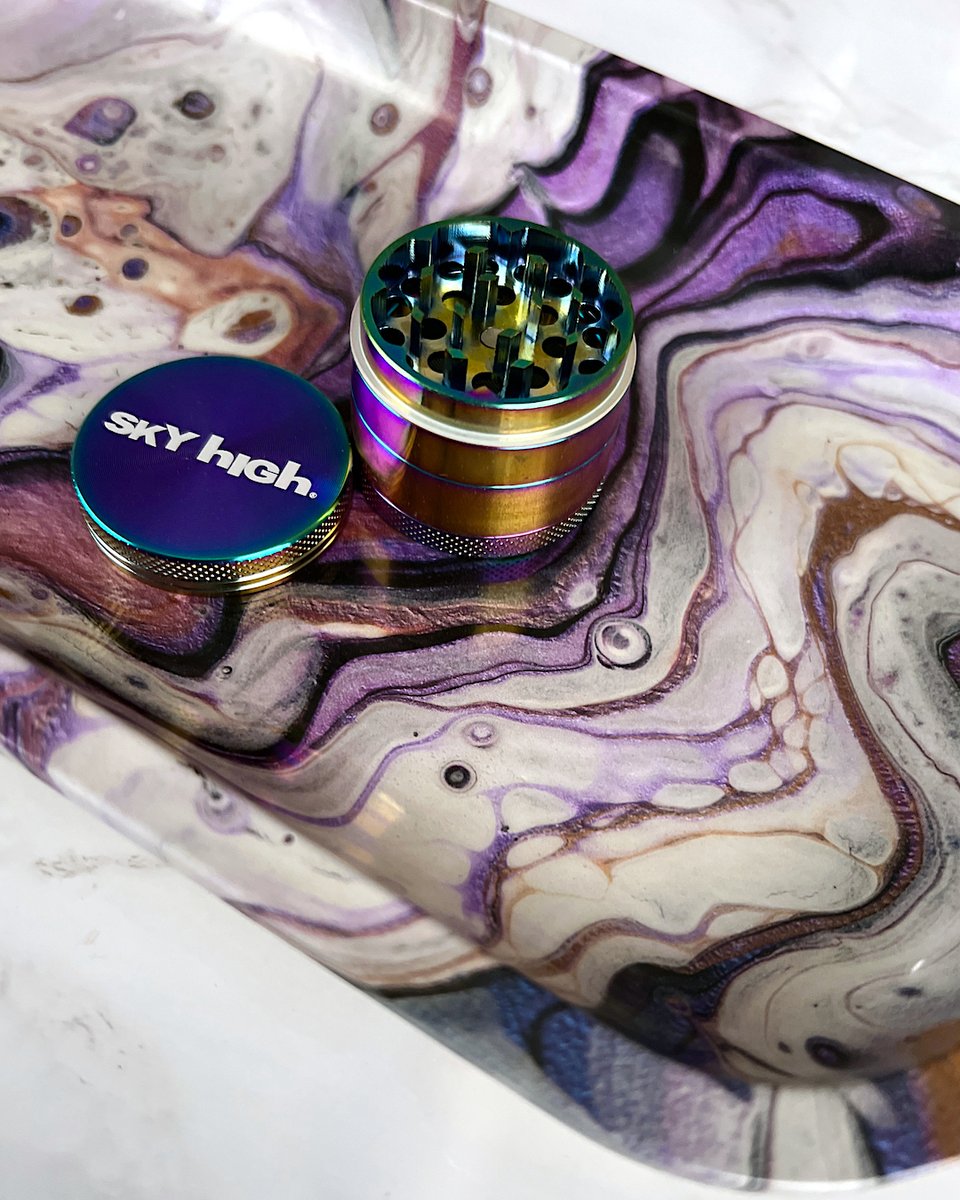 SmokeCargo's tweet photo. Style up your session with this beautiful rolling tray &amp; grinder bundle. Currently on sale!

https://t.co/WB1DLbB4gv https://t.co/fMEakTCbZV