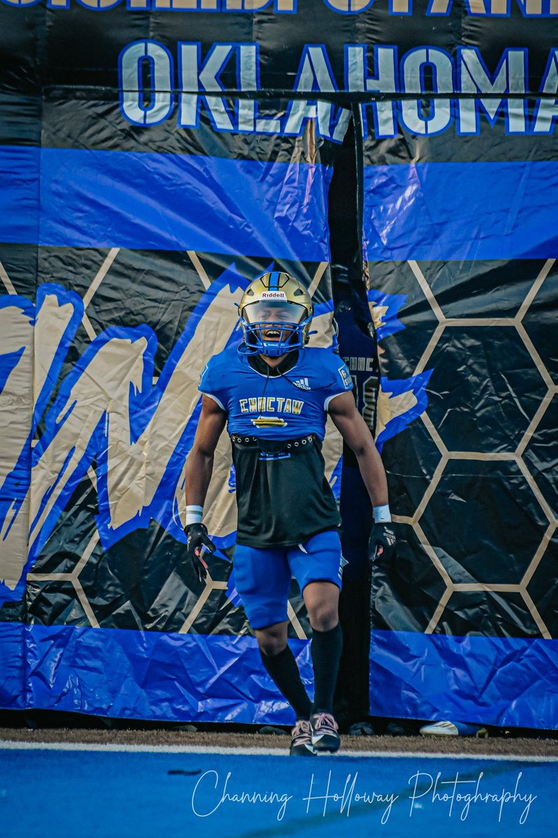 juju2xsaucy's tweet photo. Words can’t explain how much I love this game, I eat, sleep and breathe this… I got something to prove!!  Lost many family members to the streets, God change something for me, put something in my life that has been amazing throughout the process!! Thank you father🙏🏾 https://t.co/rgkEWAu2XL
