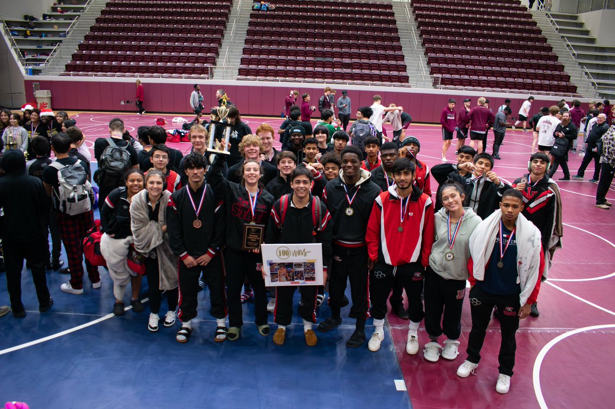 LHwrestlingTX's tweet photo. #TBT to Roberto’s 100th win, Sarah winning most outstanding wrestler, and a whole lot of hardware brought home by the Wildcats from Wylie.
#championspirit #wrestlingvictory #titleholder #matwarrior #schoolwrestler #matmasters #wrestling #highschool #champ #champions https://t.co/rgbNi7p4eB
