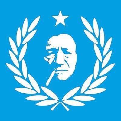 StatsOmp's tweet image. 🚨🚨 Suite à son départ du poste de président de l’Olympique de Marseille, Jacques-Henri Eyraud a attaqué en justice une douzaine de supporters qui avaient posté des tweets de contestation.  

Parmi ceux-là se trouvait le CM d’OhaiMe Passion. 

Il est poursuivi en justice pour…