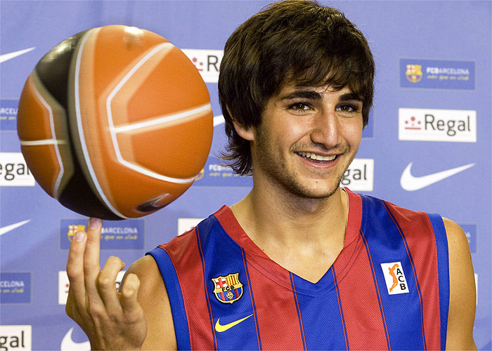 nwako79's tweet photo. @rickyrubio9 T'esperem a casa!!! https://t.co/uhzdE7pucM