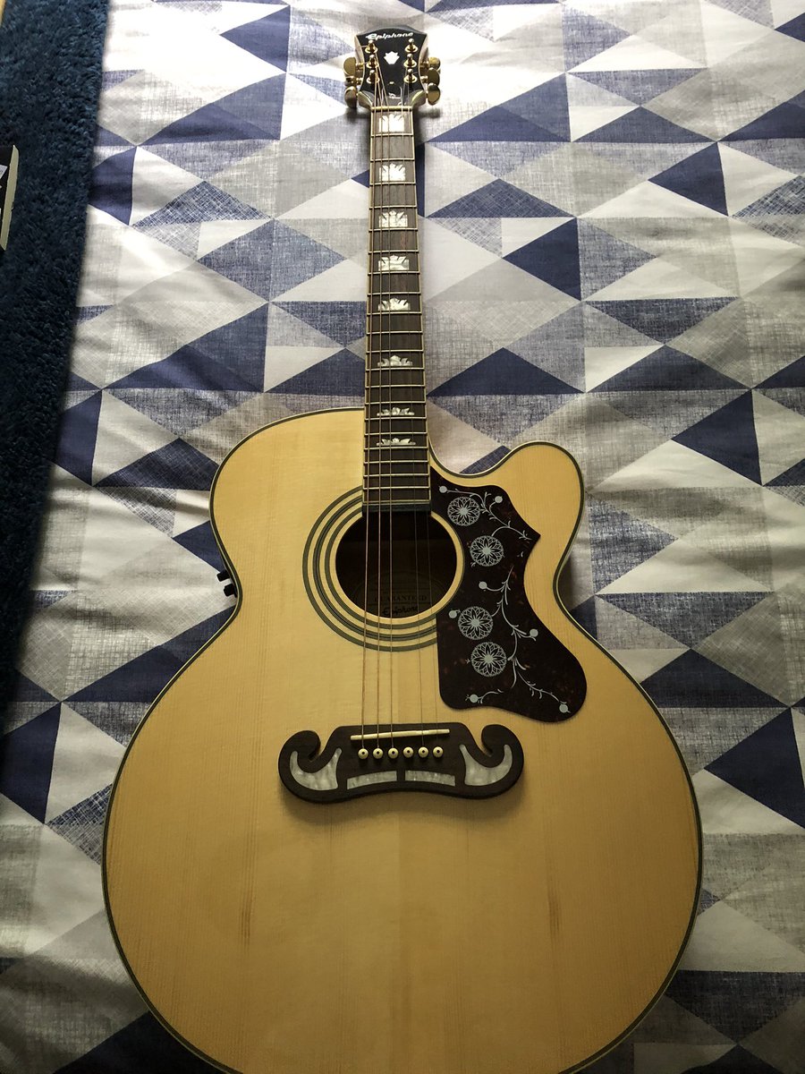 Clatty Bella’s Towel tweet media