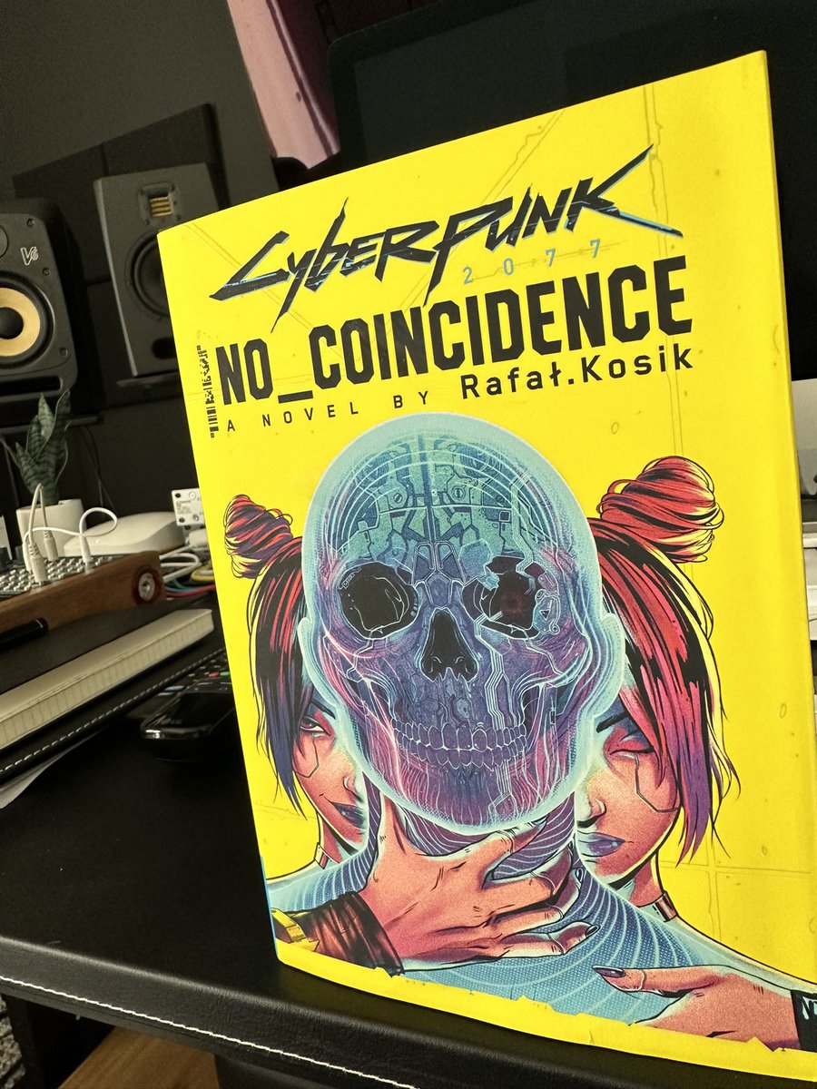 Reading time! #Cyberpunk2077