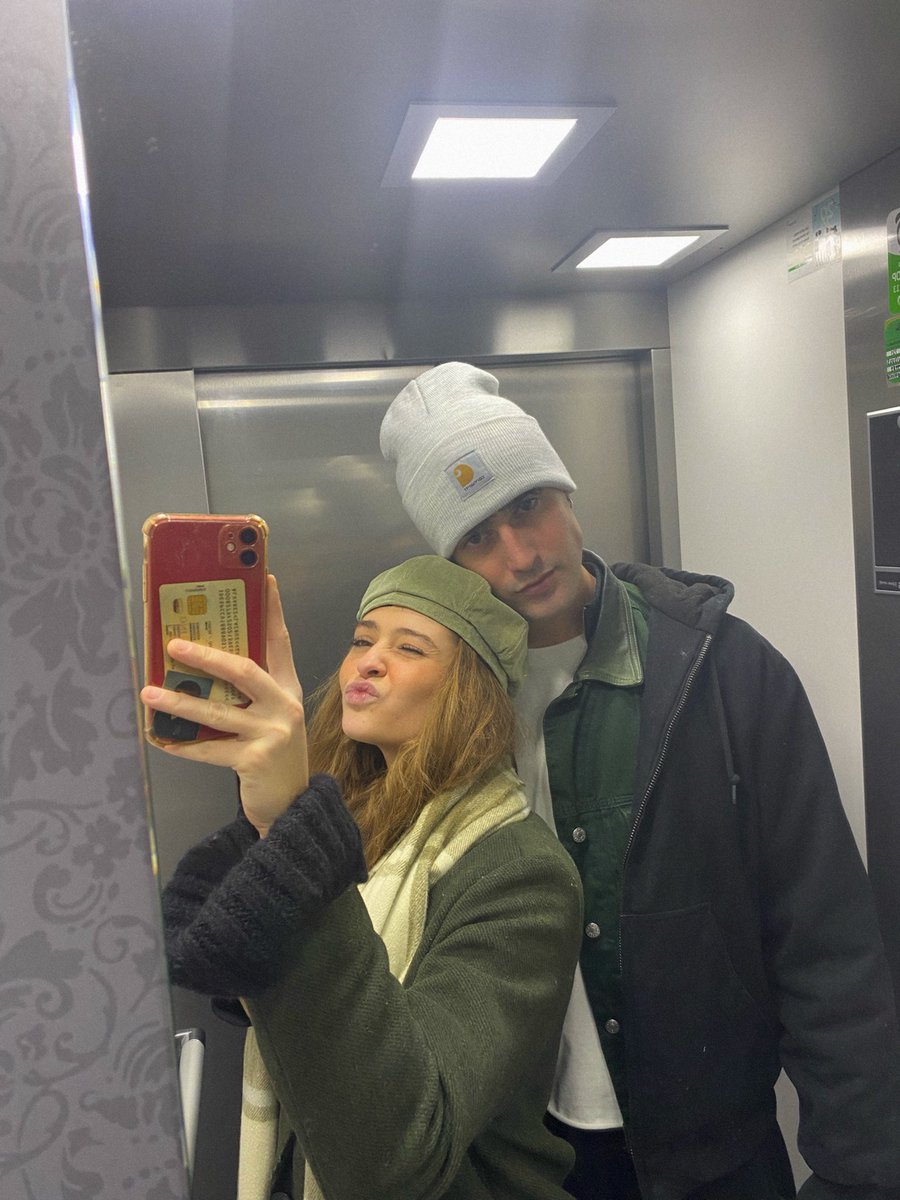 babivez's tweet photo. Xmas recap en Zgz city ⭐️💖 https://t.co/n1rD4CdcU0