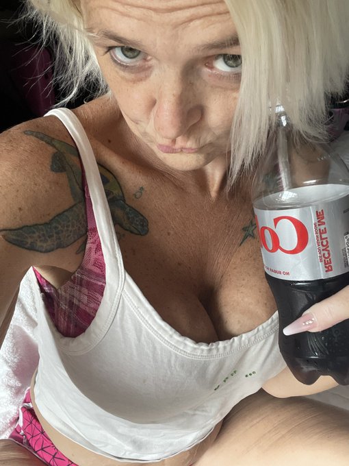 What do you drink with your @DietCoke https://t.co/MgcBZJpQOc<a class="tags" target="_blank" title="On Twitter" href="/?out=eyJ0eXAiOiJKV1QiLCJhbGciOiJIUzUxMiJ9.eyJpYXQiOjE3MjI0MzcwODUsImlzcyI6InR3cG9ybnN0YXJzLmNvbSIsIm5iZiI6MTcyMjQzNzA4NSwiZXhwIjoxNzUzOTczMDg1LCJyZWRpcmVjdF91cmwiOiJodHRwczovL3R3aXR0ZXIuY29tL0RpZXRDb2tlIn0.thHiNZfV-RKKYHdmREmCTnq-bQG9LRIj3C9p7r1DwhAaiIWEYqNFLGU7HFKpakfdpy_ZicqzhO8BYz19og8fcA">@DietCoke</a><a href="/tag/blonde"class="tags"><span>#blonde</span></a><a href="/tag/femboy"class="tags"><span>#femboy</span></a><a href="/tag/epsteinclientlist"class="tags"><span>#epsteinclientlist</span></a><a href="/tag/dunkiboxo"class="tags"><span>#dunkiboxo</span></a>