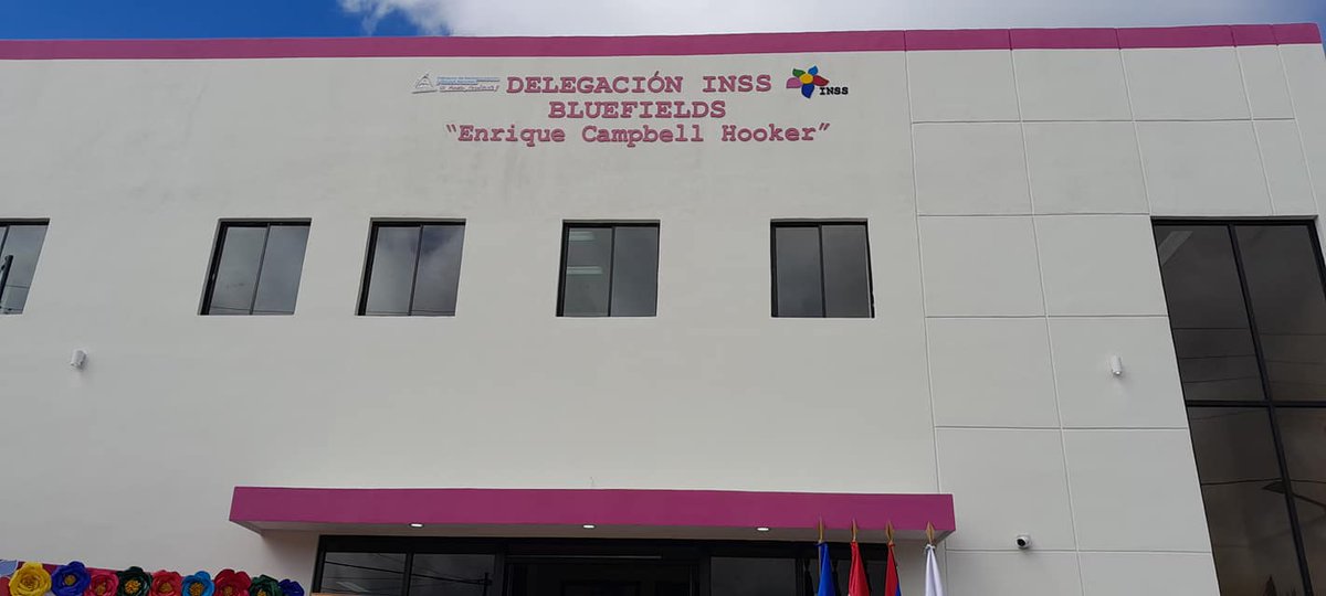 laprimerisima's tweet photo. Las autoridades del Caribe Sur inauguraron este jueves el edificio del Instituto Nicaragüense de Seguridad Social, delegación Bluefields. La infraestructura lleva el nombre de "Enrique Campbell Hooker" en memoria de éste gran físico y revolucionario, caído en una emboscada en diciembre de 1982. Las nuevas instalaciones totalmente equipadas, cuentan con sala de espera, cajas, área de afiliación, prestaciones económicas, facturación y cobranza, fiscalización, programa para jubilados, psicología, gerencia y dirección. La obra beneficia a 3 mil 865 jubilados y pensionados, también a más de 13 mil asegurados. Esta delegación atiende a 7 municipios del Caribe Sur.