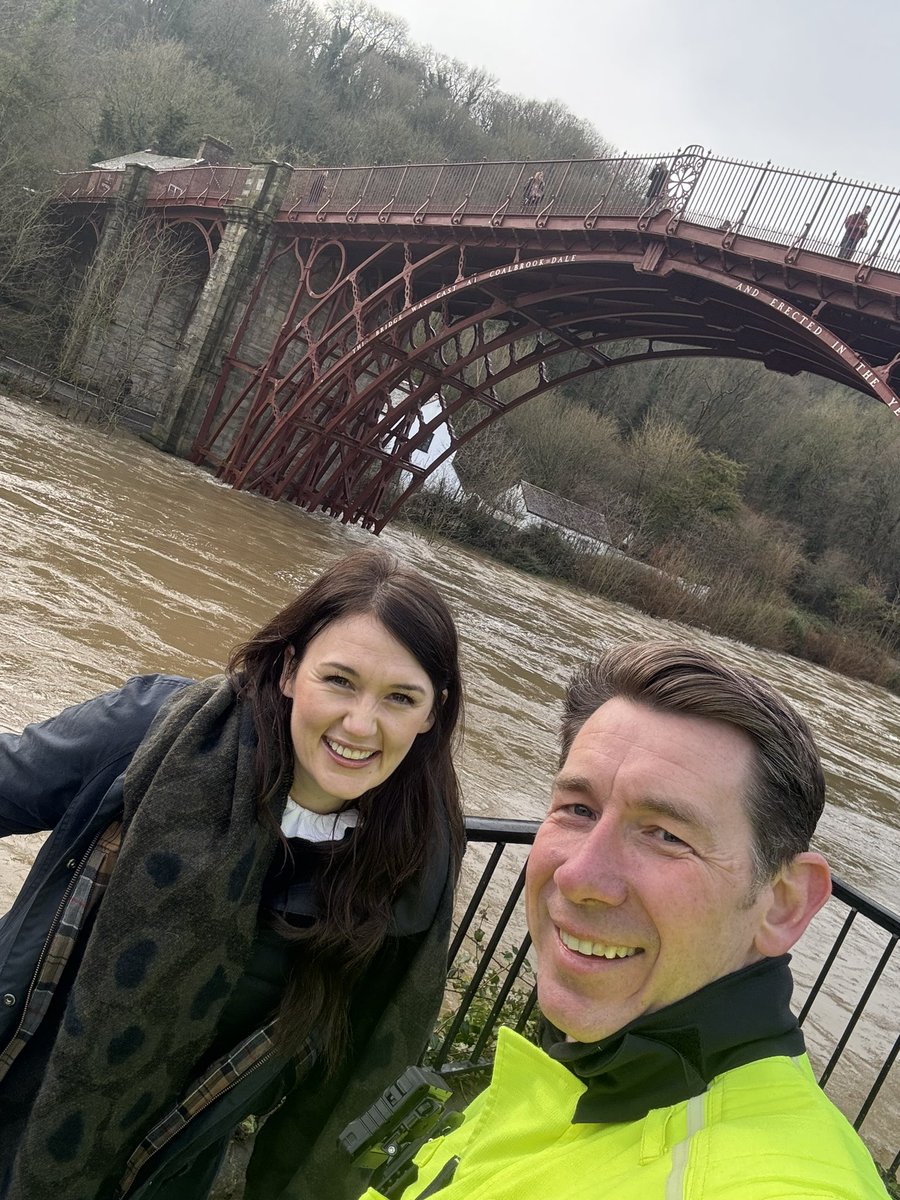 Craig Jackson (@sfrs_cjackson) on Twitter photo Thanks to <a href="/BeccyWoodTV/">Beccy Wood</a> from <a href="/bbcmtd/">BBC Midlands</a> for helping us to share our important messages.
#flooding #shropshire Thanks to <a href="/BeccyWoodTV/">Beccy Wood</a> from <a href="/bbcmtd/">BBC Midlands</a> for helping us to share our important messages.
#flooding #shropshire