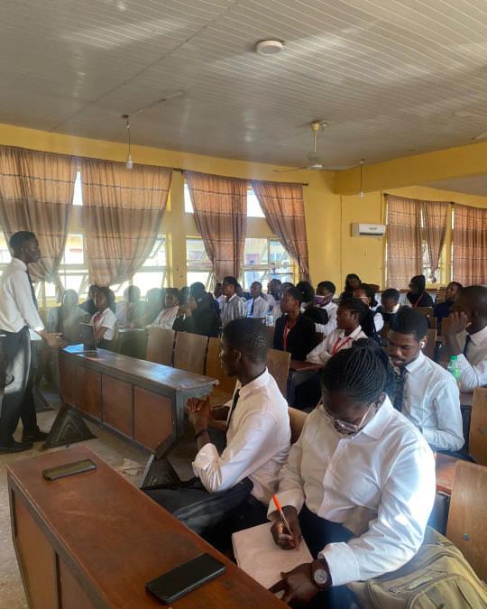 EUnilorin's tweet photo. Equity Chambers' Intellectual Forum: where ideas connect and minds collide. 🥰
Moments from our last Intellectual forum. 🤗
Are you ready for the next one? Brace yourself for another intellectual rendezvous. Anticipate more details! 📚💡❤️
#EquityIntellect #NextForum https://t.co/bO61PozEJw