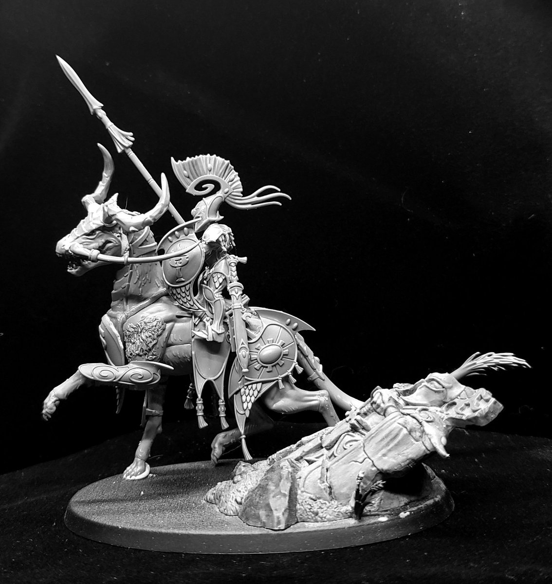 Kirin and Kirin Rider 

More to come on this model(s)

#Warhammer #WarhammerCommunity #ageofsigmar #AdherentsOfHaset #minipainting #warhamfam #wepaintminis #kirin