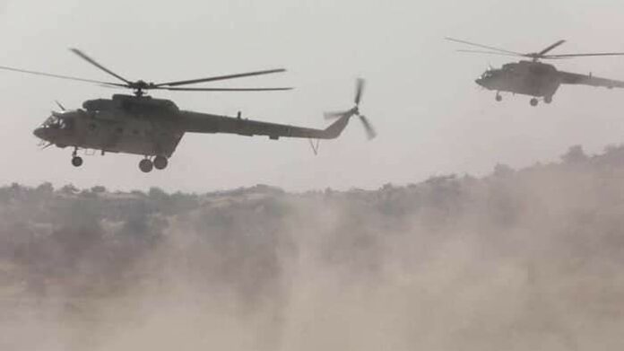 TiladoAbga's tweet photo. #Burkina Des vecteurs aériens, dont des hélicoptères d’attaque, ont décimé jeudi, une colonne de #terroristes qui projetaient une attaque d’envergure à #Nassoumbou (#Soum, #Djibo, Nord), rapporte @AibBurkina https://t.co/82O0QK8DYE