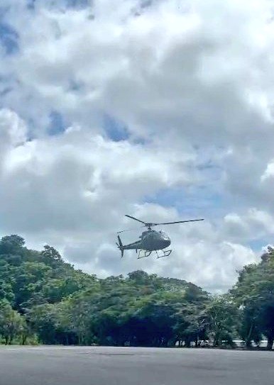 Riesgos_Ec's tweet photo. Se realiza sobre vuelo con @FFAAECUADOR, @InclusionEc, @PlanificacionEc y @Riesgos_Ec para dar seguimiento al evento registrado en la zona de San Marcos – La Cascada. https://t.co/QD7FMPc1w1