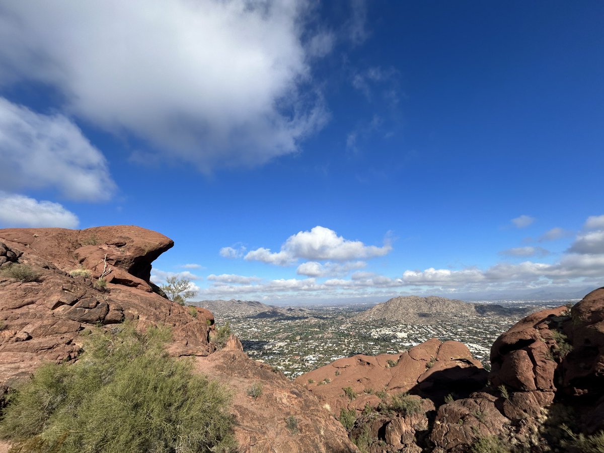 felipecorral's tweet image. #Camelback #Arizona 🏜️