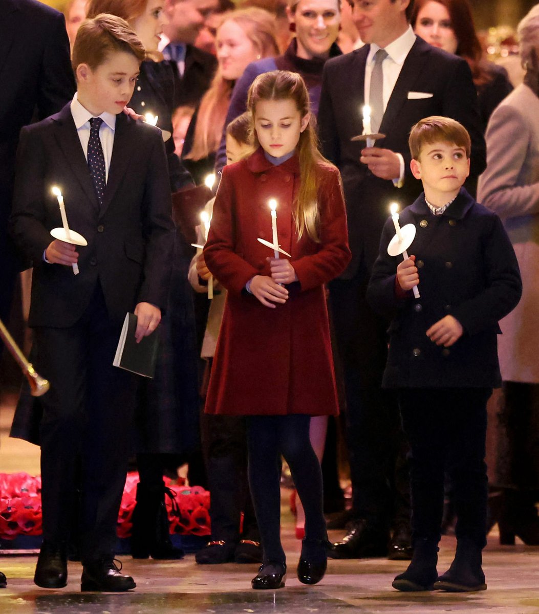 This photo of Prince George, Princess Charlotte and Prince Louis 🤍🕯️