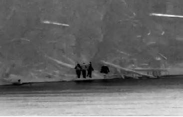 USBPChiefBUN's tweet image. Niagara Falls Border Patrol Agents observed and apprehended 4 subjects that illegally entered the US by crossing the Niagara River on a raft. Agents also arrested one additional person who was the driver picking them up as part of a failed smuggling attempt. #usborderpatrol #usbp