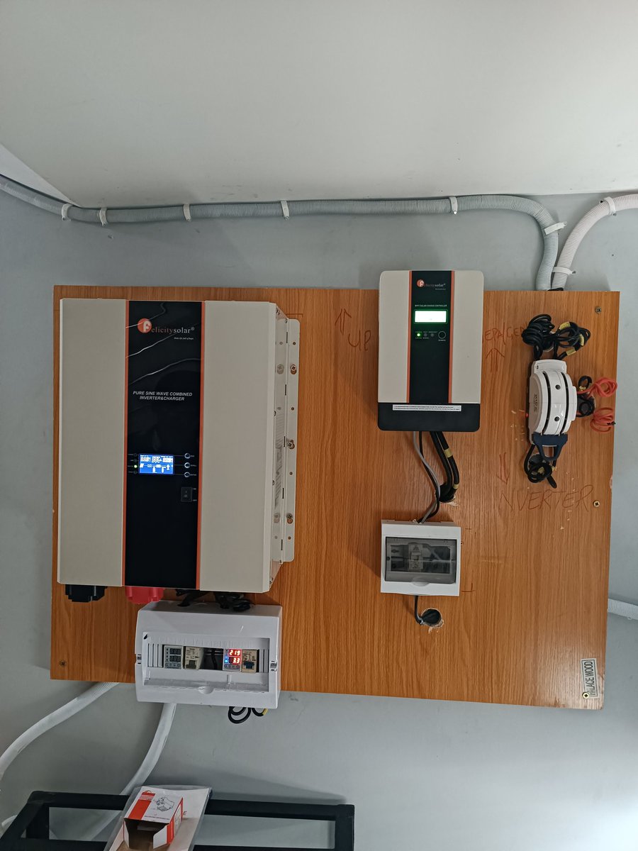 KlemzoResources's tweet photo. Team Klemzo installed a top-of-the-line 5KVA inverter system, a powerful 9.6kWh energy bank, and a dazzling 3.330kW solar array, all of which impressed the client and functioned with great efficiency. This setup will provide reliable and sustainable power for years to come. https://t.co/XE9idPKoqo