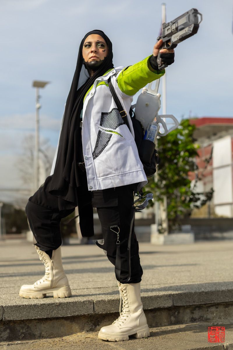 FoodAndCosplay's tweet photo. "It's hard to be scared when you're prepared." Crypto / Apex
Cosplay by @HijabiHooligan
Photos by @FoodAndCosplay
Taken at @MCMComicCon London 23
#cosplay #apex #apexlegends #crypto #apexlegendscosplay #cryptocosplay #apexcosplay #hijab https://t.co/od67j8Dhdz