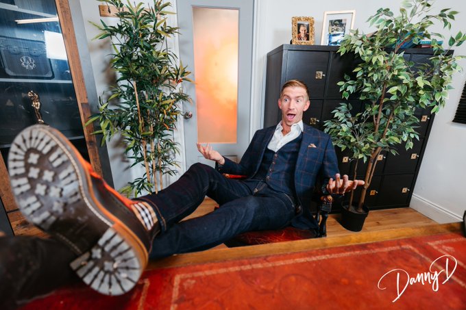 Look at the Size of my Feet!!  You know what they say...   😏 https://t.co/D7OZJ3qhEG<a href="/tag/holidaysale"class="tags"><span>#holidaysale</span></a>