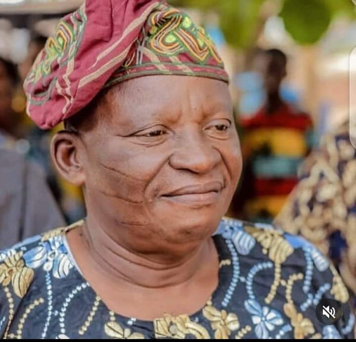 I was looking forward to enjoying his mastery of the rich yoruba language on Kunle Afod's proverb challenge, head on with perhaps Baba Peter Fatomilola or Araba Yemi Elebuibon... But The legendary thespian decides rather to dine with the celestials this very day. Farewell Chief