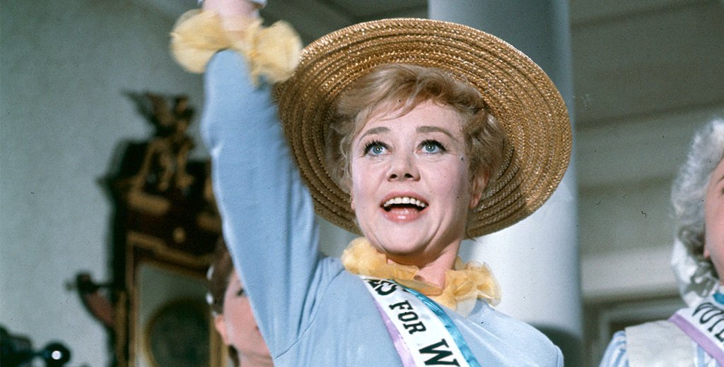 DisneyReact's tweet image. Ha fallecido a los 100 años la actriz y Leyenda de Disney Glynis Johns, conocida por interpretar a la icónica Winifred Banks en 'Mary Poppins'

DEP 🪁