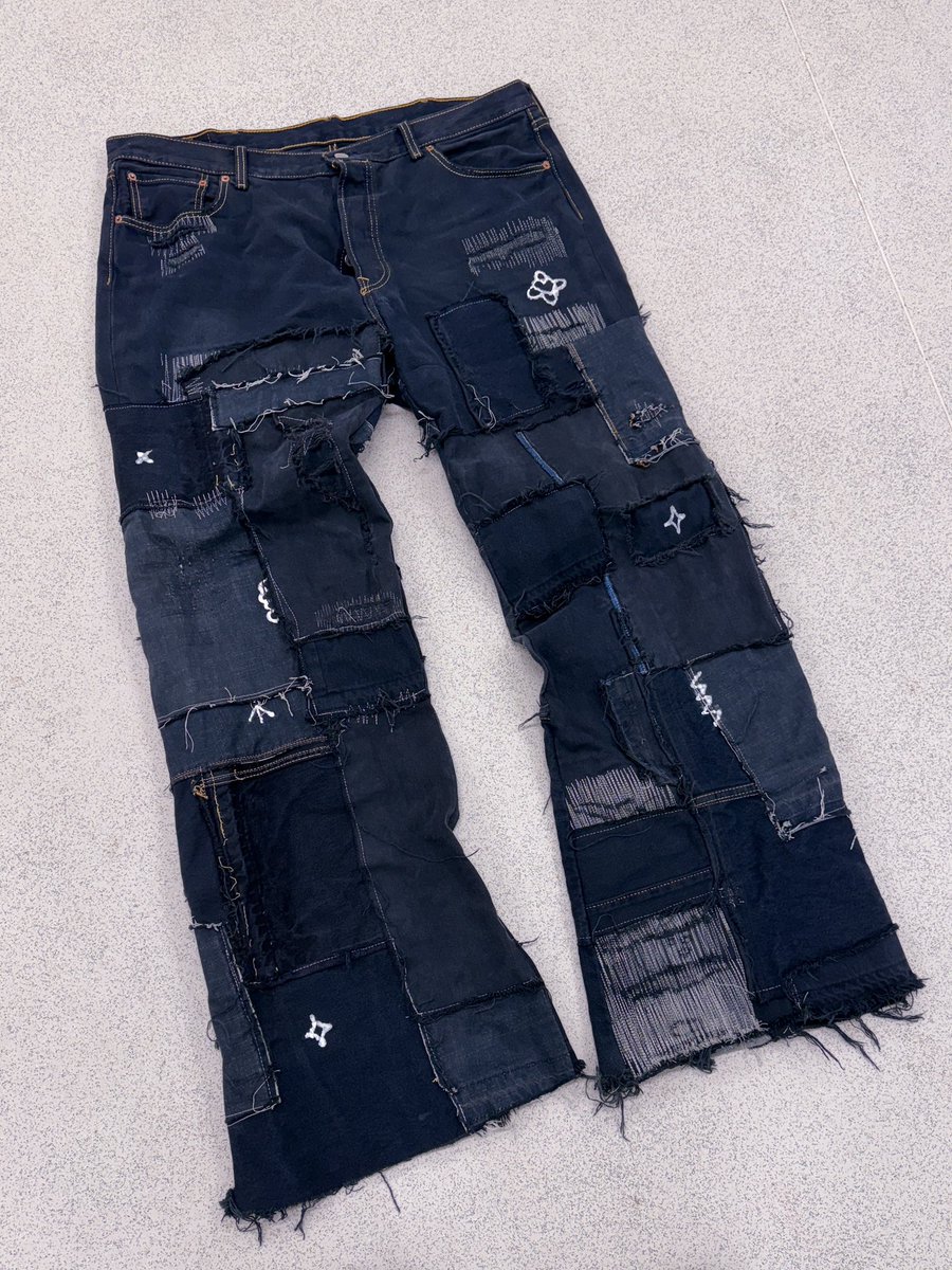 TeddyOpong's tweet photo. Trousers https://t.co/0rWflcZ4uW