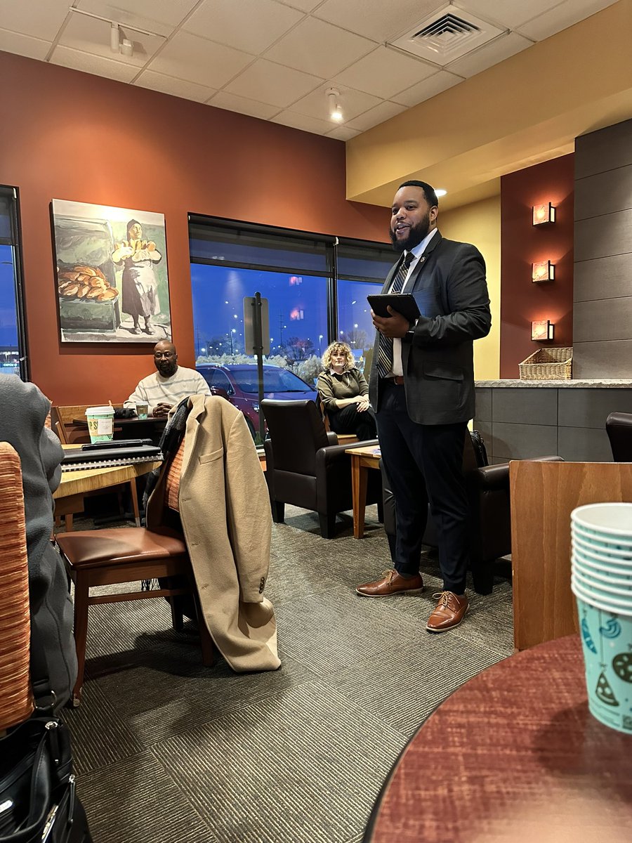 309Allen's tweet photo. Kicked off 2024 with our January Coffee with Constituents (CwC ☕️). Looking forward to an impactful year of service for District 4 and the City of Peoria. ☕🗳️🇺🇸

#CommunityEngagement #firstthursday #District4 #moving4ward #CwC☕️ #thisispeoria #keepingitlocal https://t.co/R5HvFUjgYA