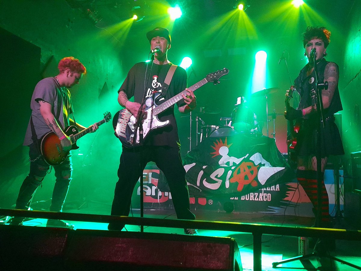 _LISIADOS_'s tweet image. Burzaco,año 2023🔥🔥💥