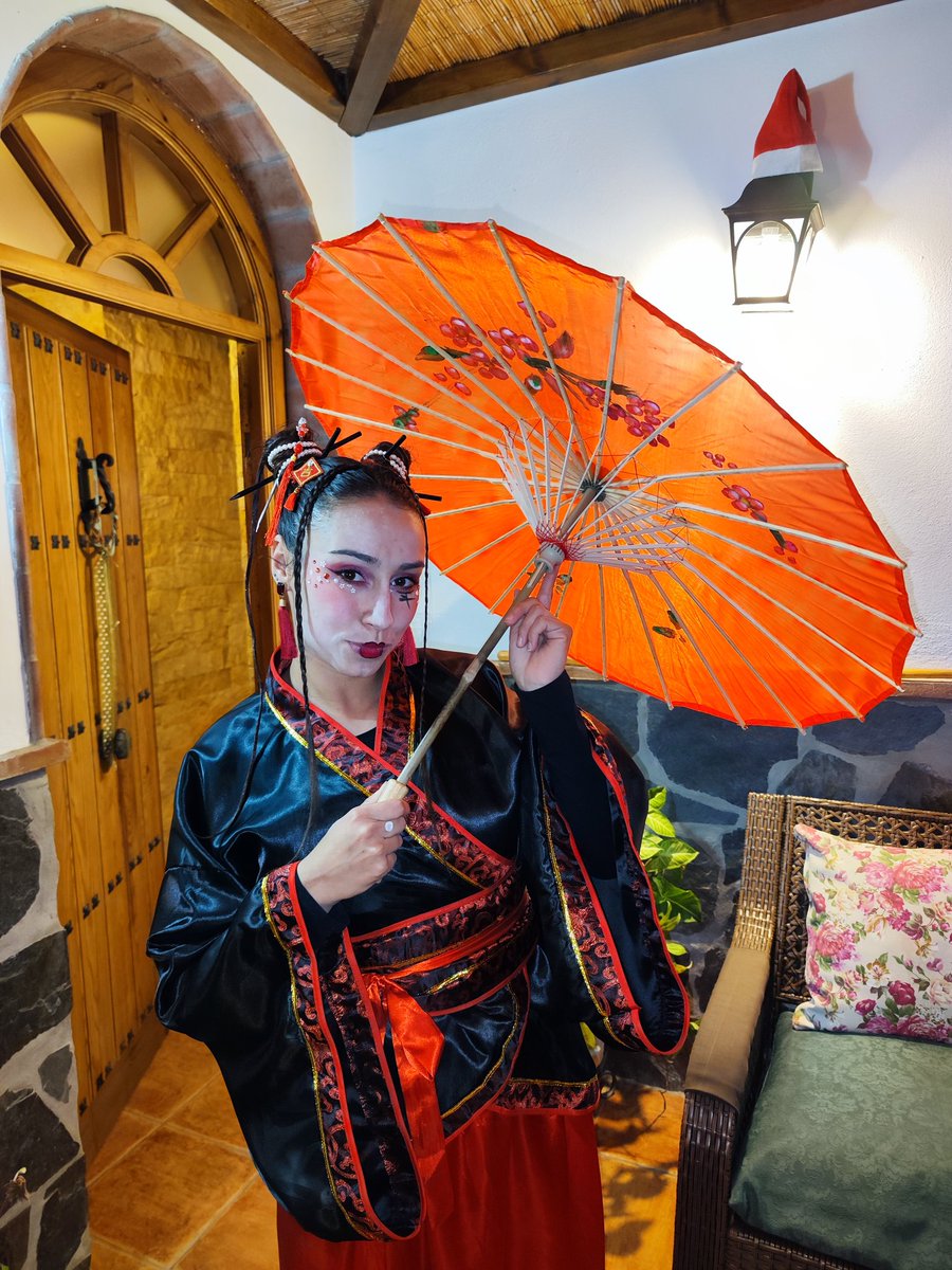 AnaSoto63's tweet photo. ¡2024 el año del dragón!🐉🀄🇨🇳
#NOCHEVIEJACOIN2023 @AytoCoin modalidad: grupo, grupo más espectacular https://t.co/sq5XxV5B7t
