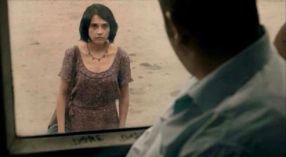 “Uğruna bir şeyler yaptığınıza pişman ettirmeyecek insanlar için çabalayın. Sizin verdiğiniz bütün emekleri görmezden gelen insanlar için değil. Çünkü bir şeye boşuna emek verdiğinin farkına varmak kadar kırıcı bir şey yok hayatta.”