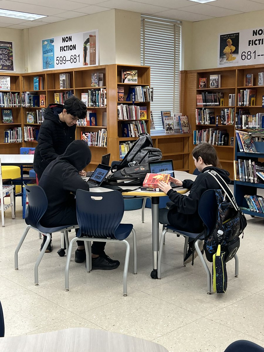 chicanera's tweet photo. Our 7th grade scholars are enjoying their book tasting experience with Ms Hill  in order to choose their novels for @DeepCreekMSOne ‘s first ever Battle of the Book challenge! https://t.co/VG4zinVs90